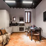 The Best Rent - Peaceful Oasis With Garden And Jacuzzi Near The Colosseum