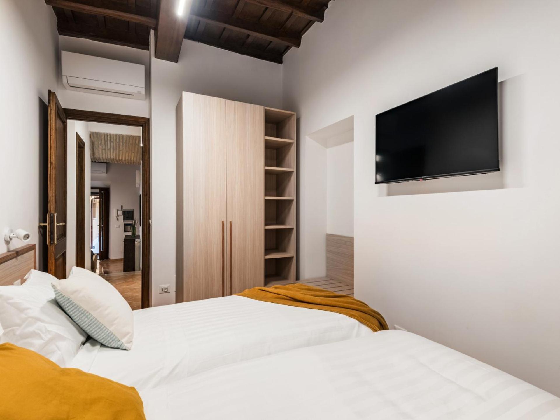 The Rent - Peaceful Oasis With Garden And Jacuzzi Near The Colosseum Apartment