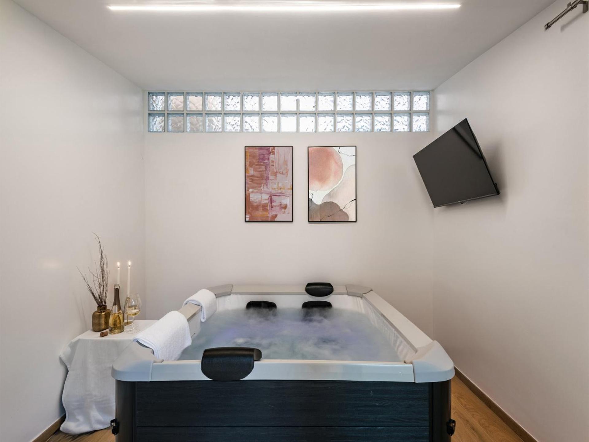 Apartment The Rent - Peaceful Oasis With Garden And Jacuzzi Near The Colosseum *